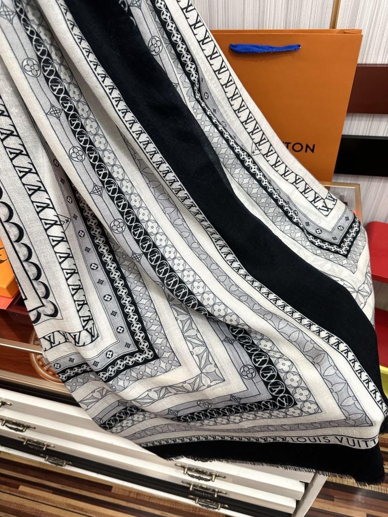 Louis Vuitton Scarf